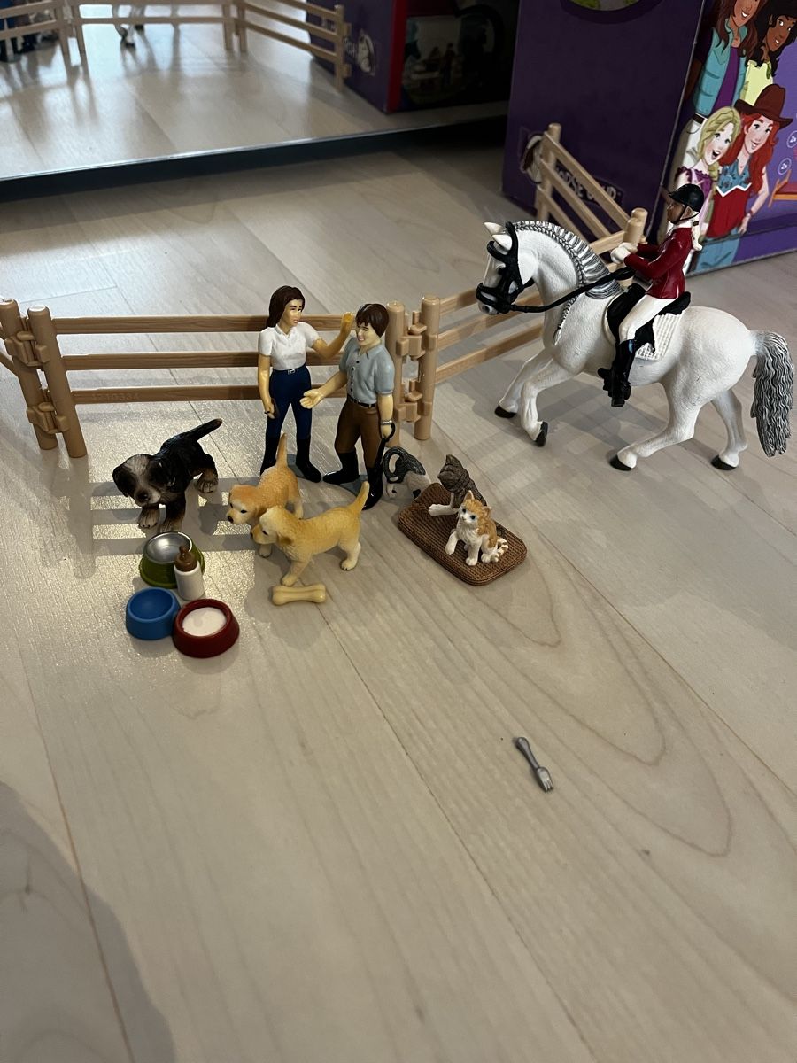 Schleich Spielzeuge: Schleich Figuren mit Tieren – Gebraucht aus Oberwil BL von robinbird