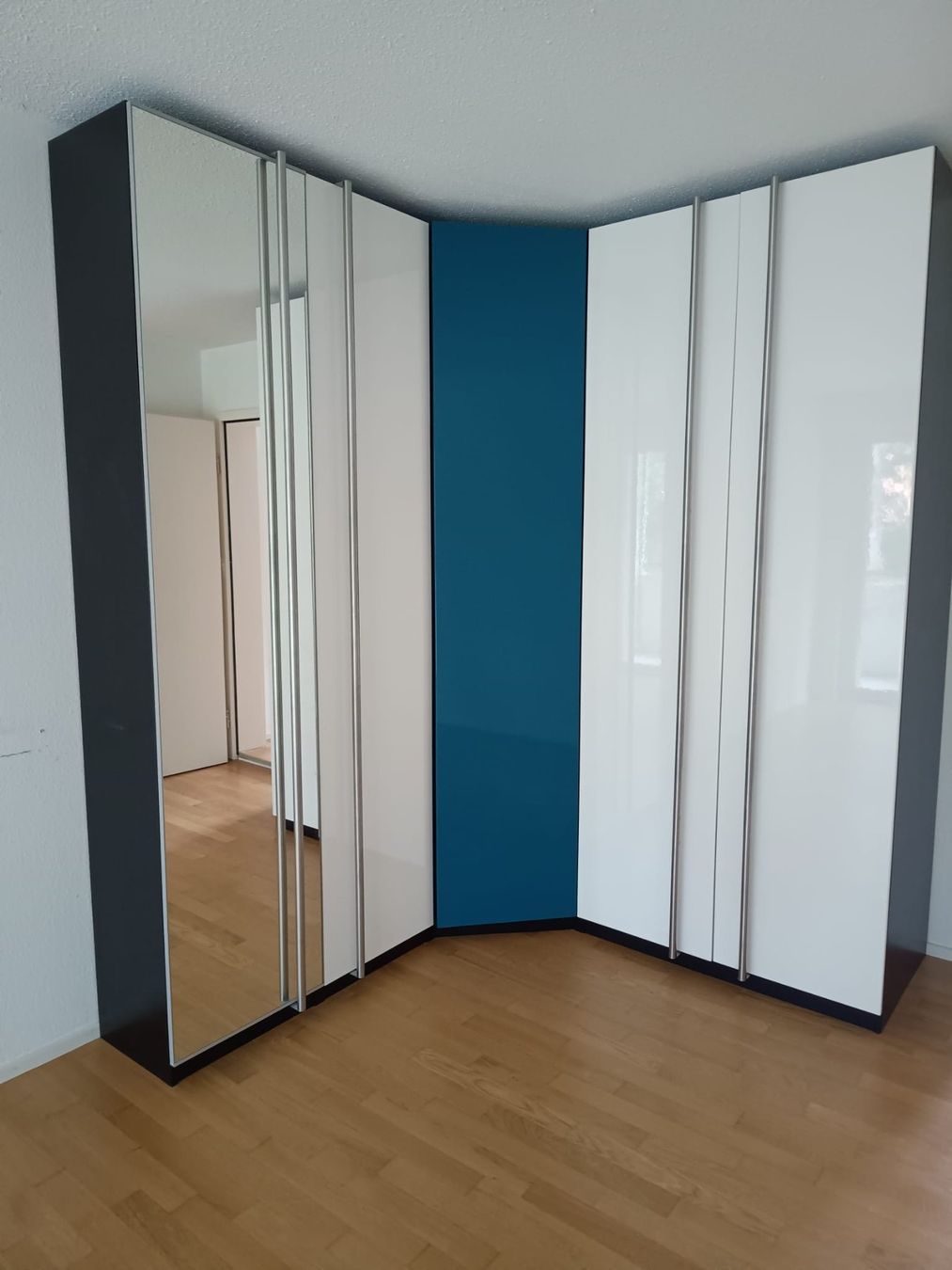 Ikea Armadi: Kleidereckschrank zu verkaufen – Usato da Dübendorf venduto da d4span 2