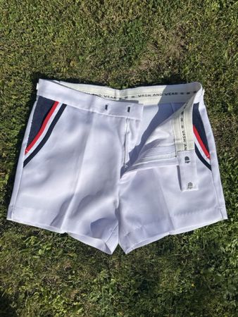 Vintage Tennis Shorts Weiss mit Streifen, Grösse 48 - Sommer