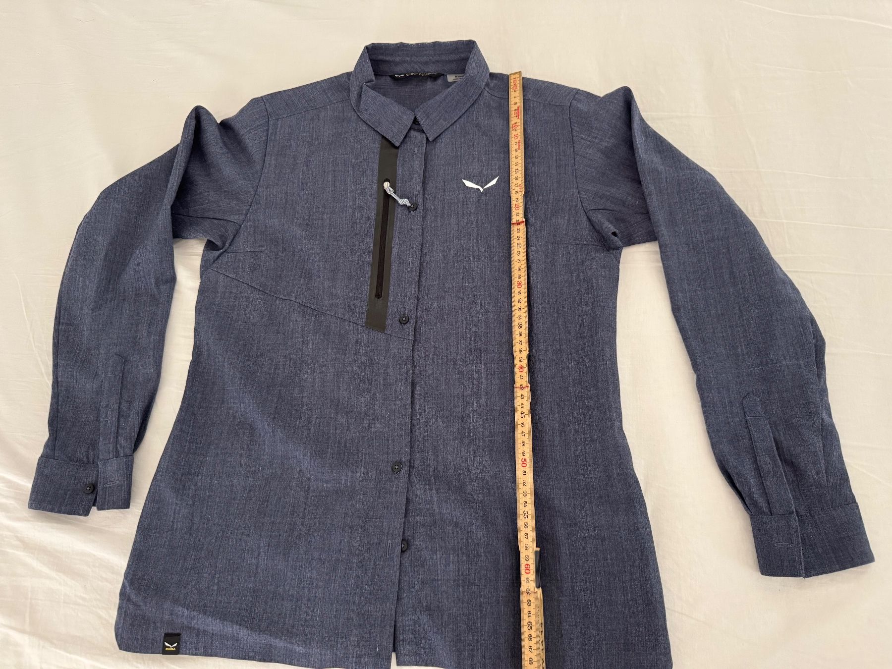 Salewa Chemisiers: Bluse Salewa aus Wolle / Polyester – D'occasion à Zürich par gaw_kp6c