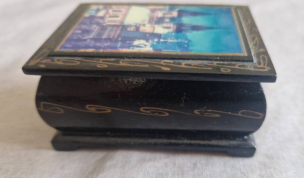 Tutte le decorazioni: Schatulle Schmuckkasten Dose – Usato da Zürich venduto da pm00 1