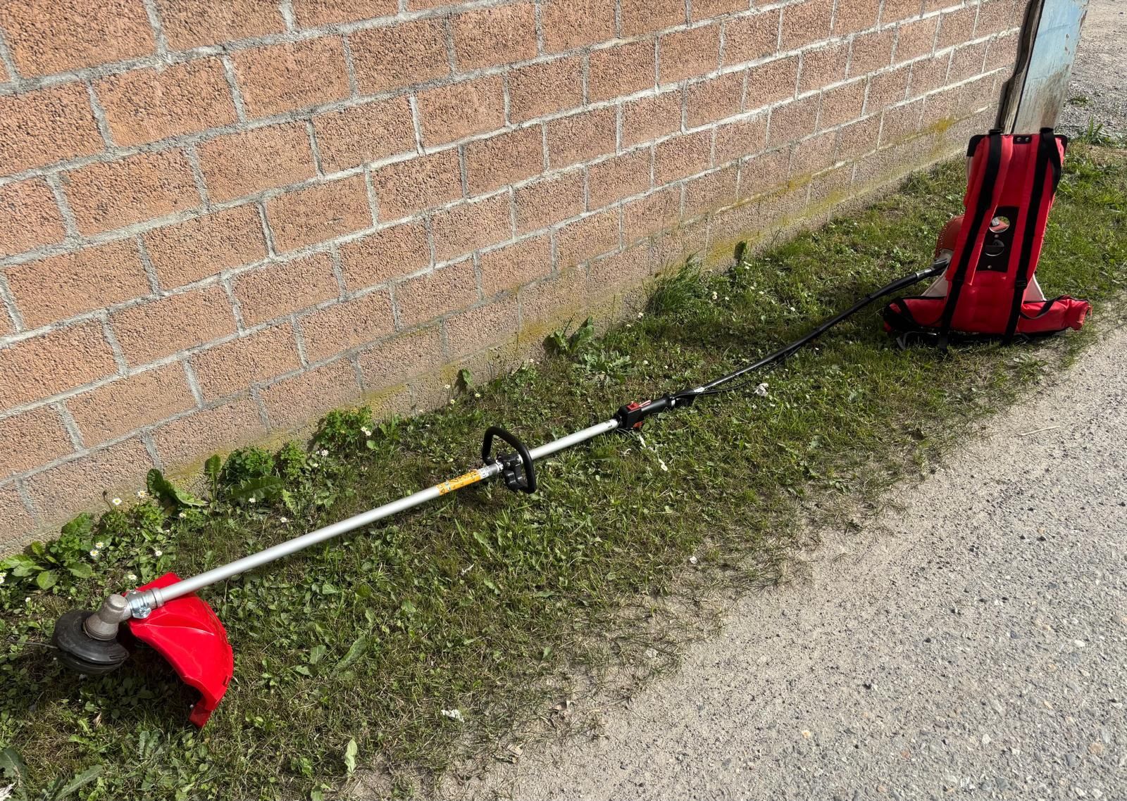 Jonsered Tagliaerba: Rasentrimmer Jonsered BP 2053 – Usato da Grono venduto da laz_nx8q 3
