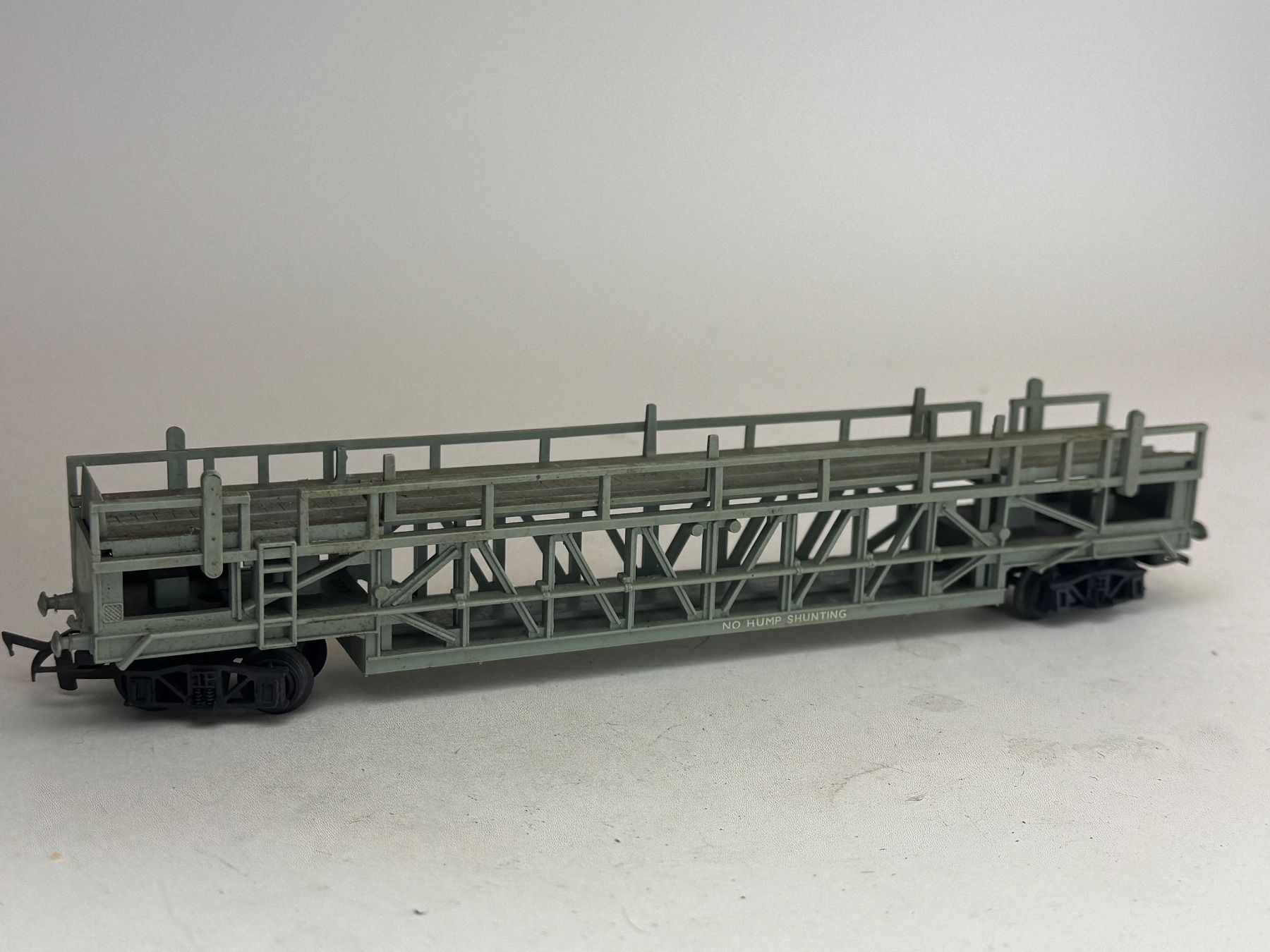 Modellini di ferrovie: EX-  Triang Autotransportwagen – Usato da Elm venduto da Wikmtz