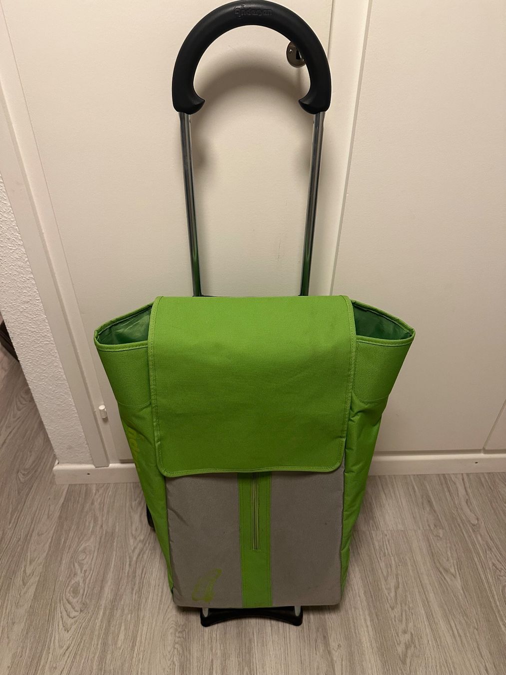 Sonstiges für Haushalt & Wohnen: Einkaufstrolley – Gebraucht aus Zürich von Faetze0