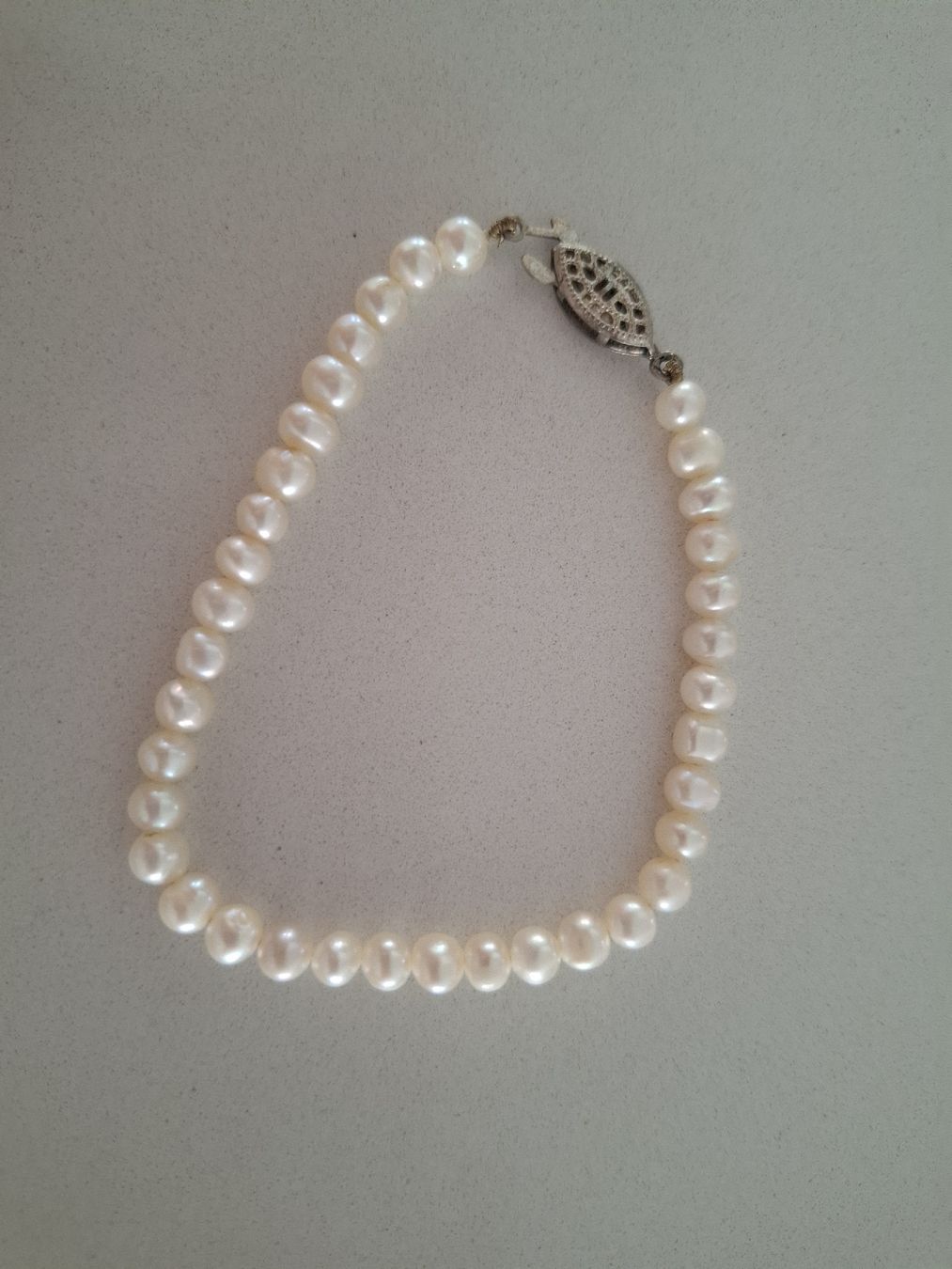 Armbänder & -reifen: Bracciale di perle bianche artificiali – Neu (gemäss Beschreibung) aus Camorino von ros_cj5f