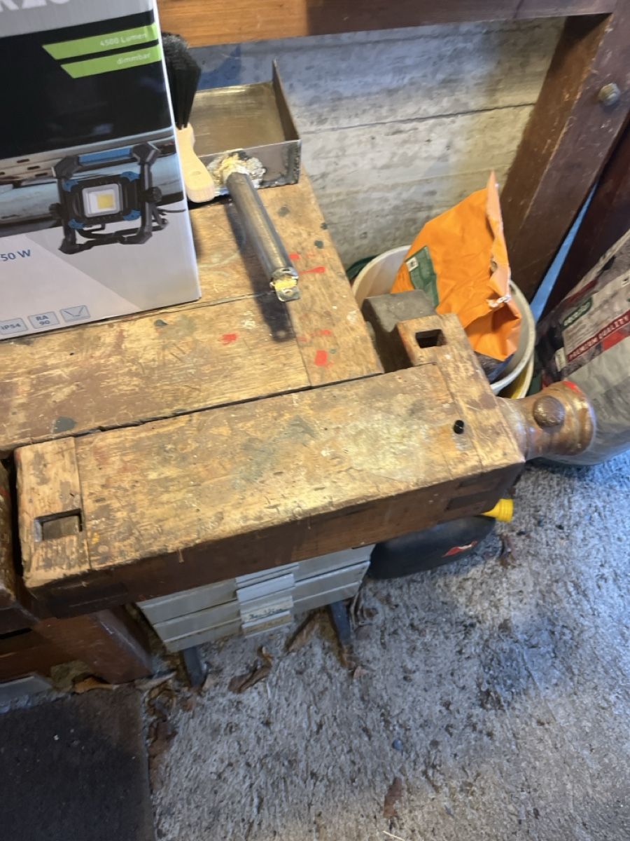 Établis: Holz Werkbank – D'occasion à Rüschlikon par dom_529q 1