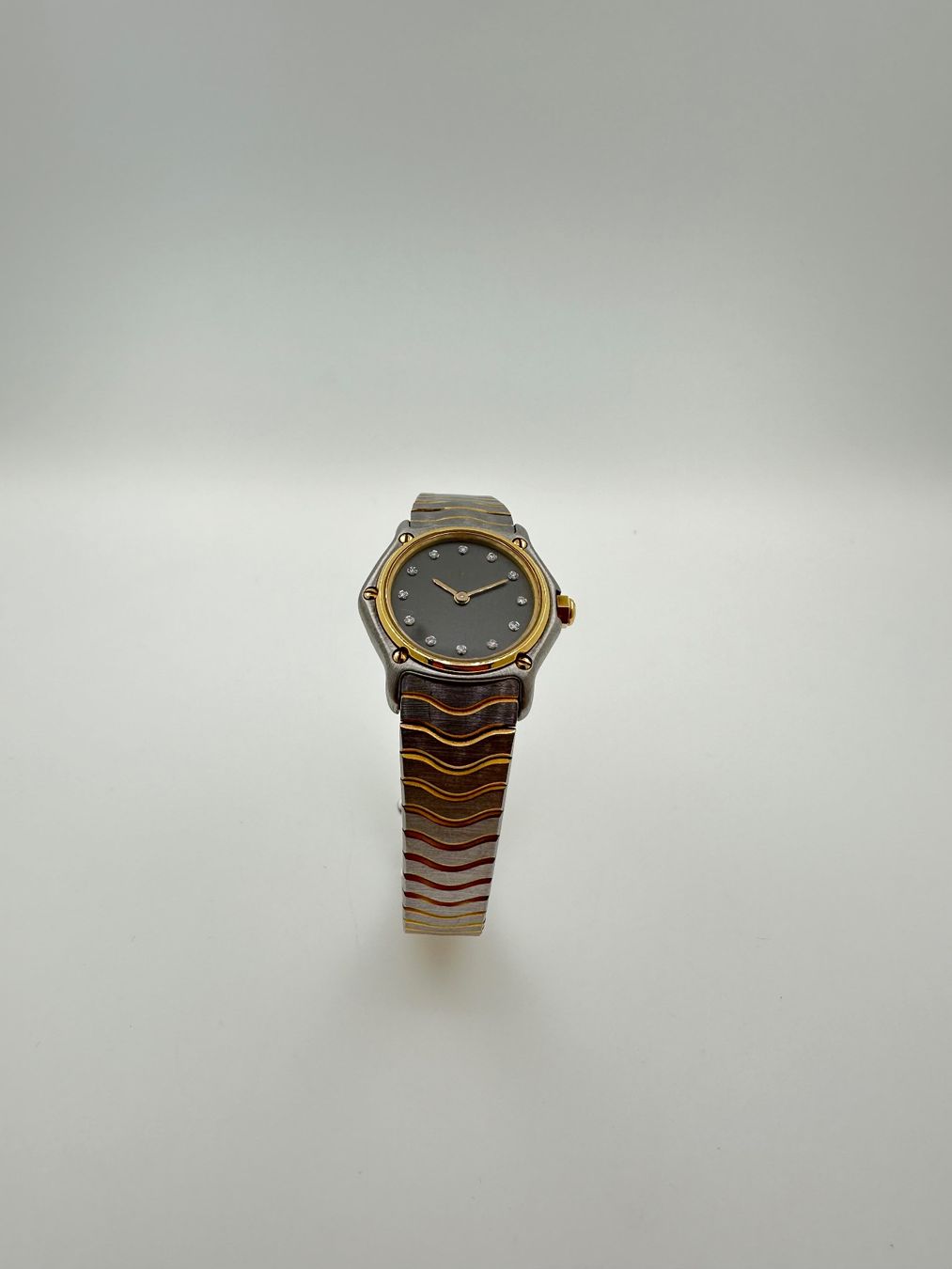 Ebel Orologi: Ebel Classic  Damenuhr mit Brillanten – Usato da Bremgarten AG venduto da uhrenshopp