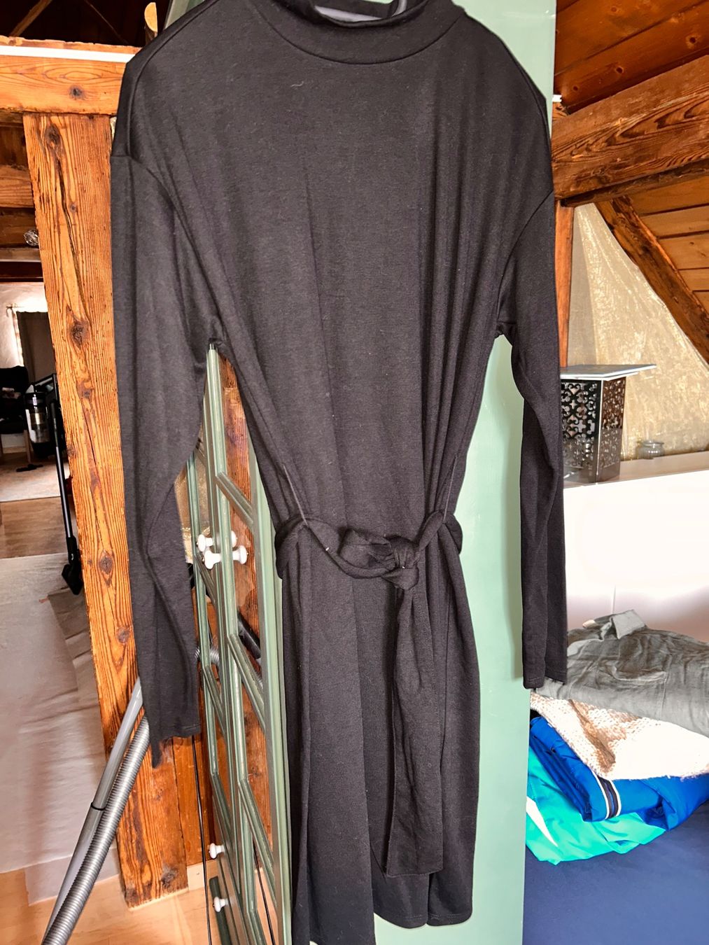 S.Oliver Kleider: Einfaches Kleid by s.Oliver, 38 – Gebraucht aus Schwyz von Maerzetuepfli