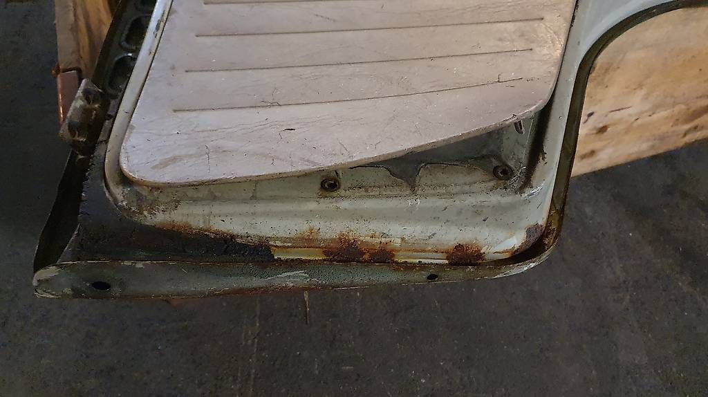 Tutti pezzi di ricambio auto: Türen VW T2 – Usato da Bäriswil BE venduto da aki_77w9 4