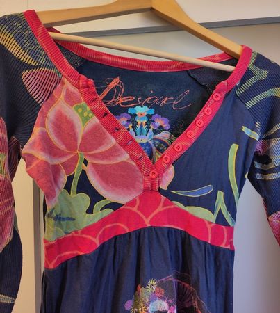 Tolles buntes Kleid von Desigual, Gr. XS, passt Ivko