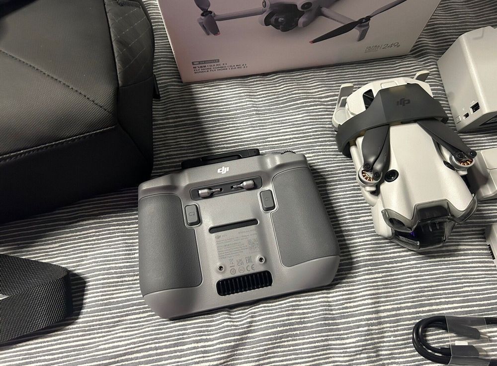 DJI Mini 4 Pro + Fly More Combo + DJI Refresh mit RC2 | Kaufen auf Ricardo