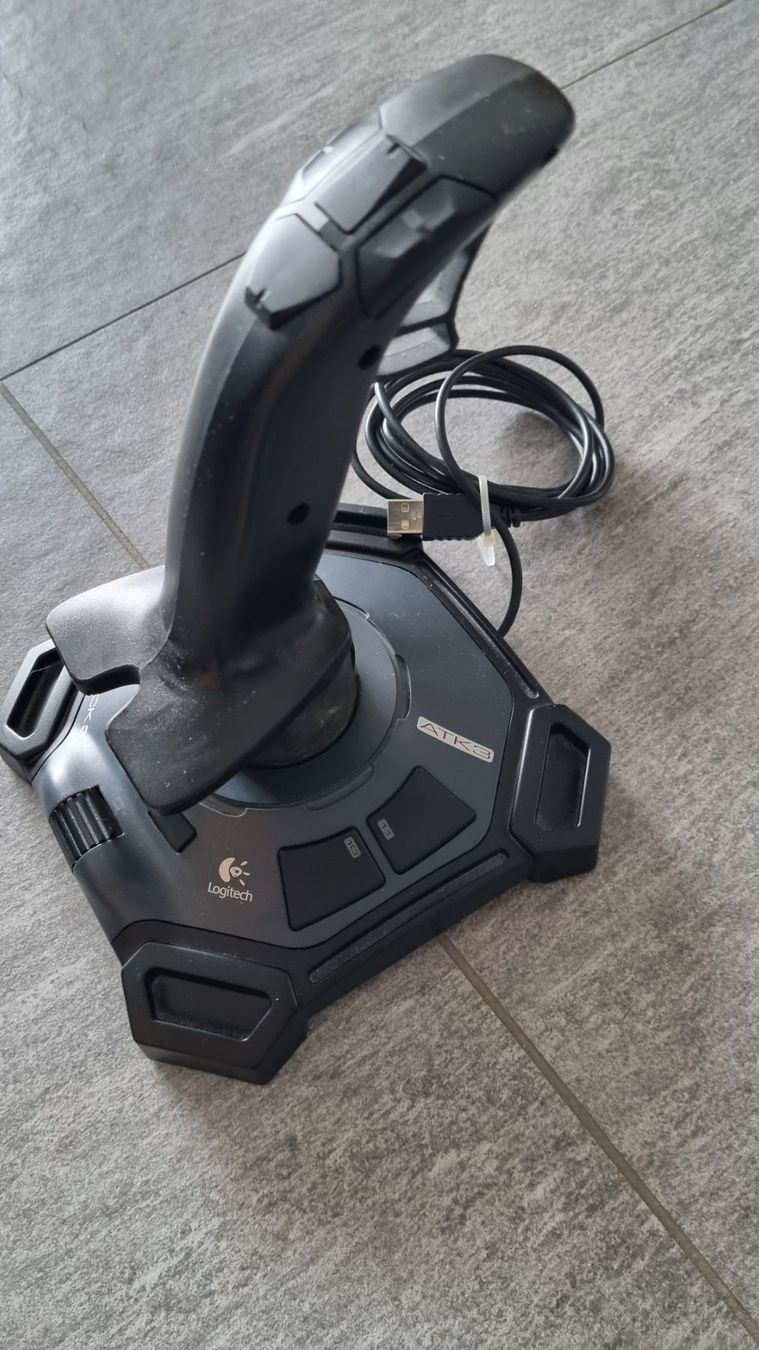 Logitech Controller: Joystick Controller Attack 3 von Logitech – Usato da Steffisburg venduto da fischli58 1