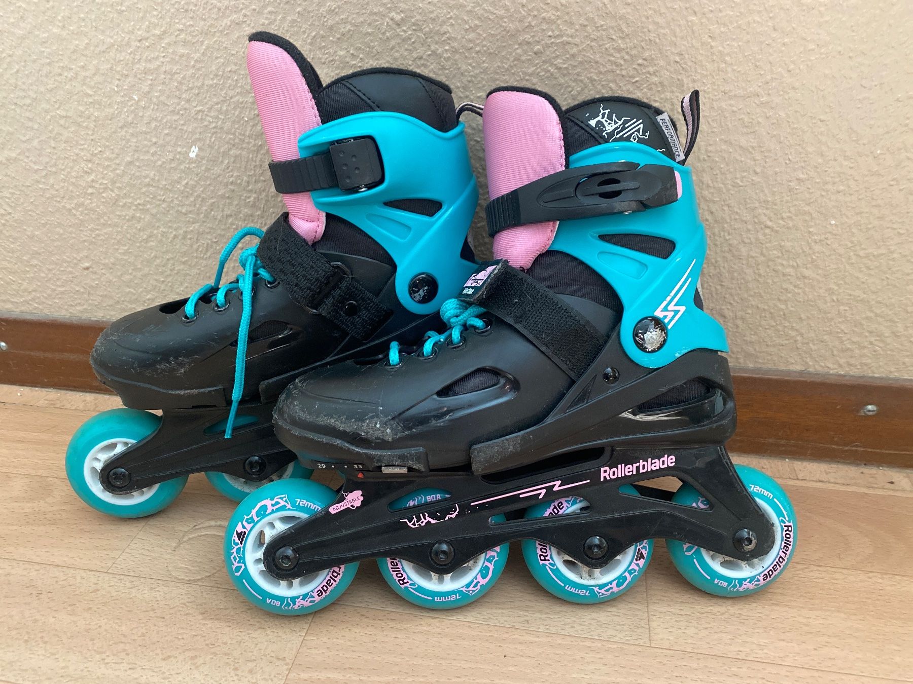 Pattini in linea & Pattini a rotelle: Rollerblade, taille 29-33, comme neuf! – Usato da La Chaux-de-Fonds venduto da E-broc 1