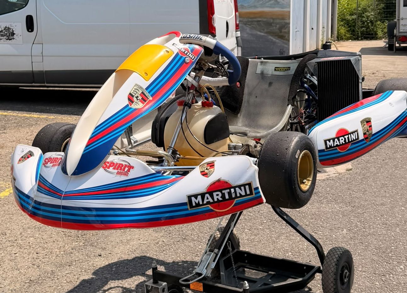 Rotax Go-Kart: Kart DD2 mit Garage Platz in Wohlen!!! – Usato da luzern venduto da Kurtibusbus