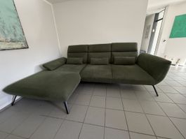 Ecksofa in Olivgrün