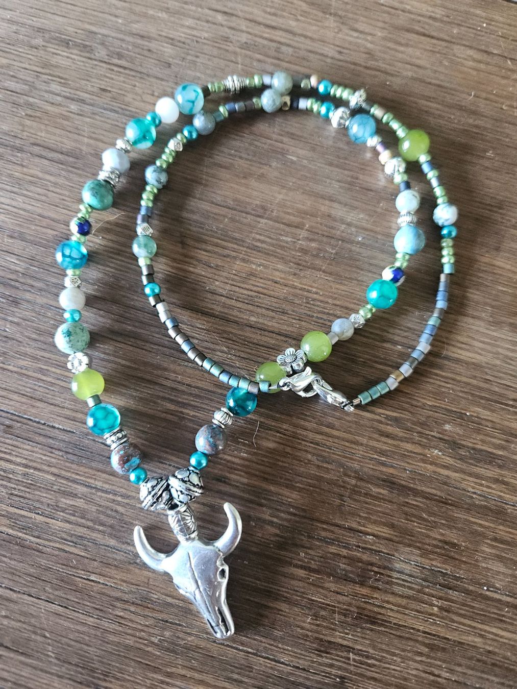 Catenine: collier tête de buffle perles vertes – Nuovo e nell'imballaggio originale da Thônex venduto da lacomtessedesfees 3