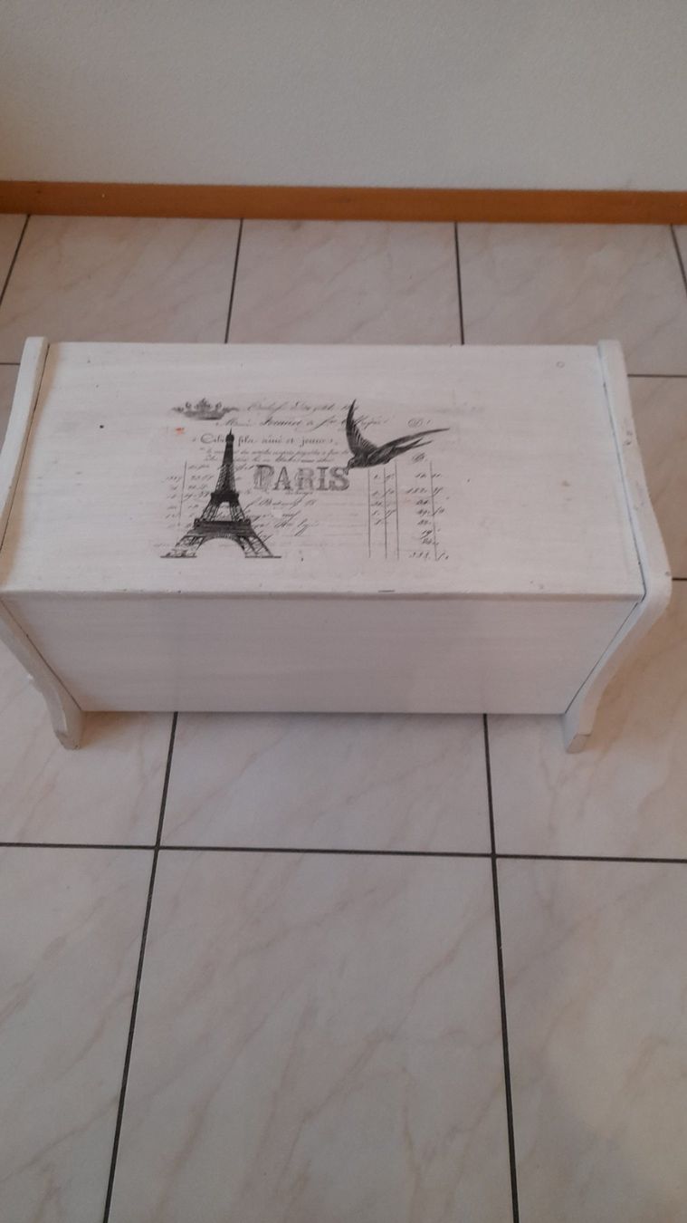 Cassettiere: Kleines Shabby Chic Möbeli – Usato da Oftringen venduto da Kasimir2007