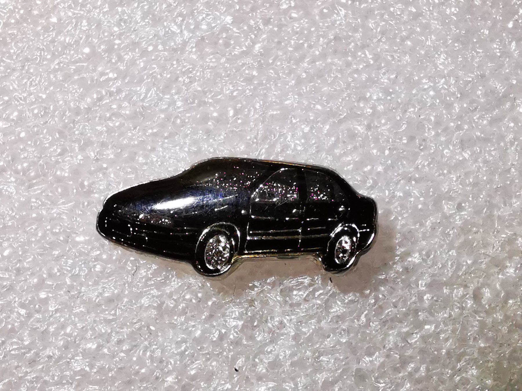 Placchette & Badge: Ansteckpin 84: Auto – Usato da Oppligen venduto da Pin-Fall-Shop