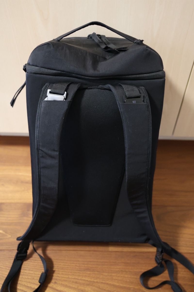 Zaini: Freya Backpack 22L von D_b_ - Neuwertig – Nuovo (secondo la descrizione) da Oberdiessbach venduto da Npss 1