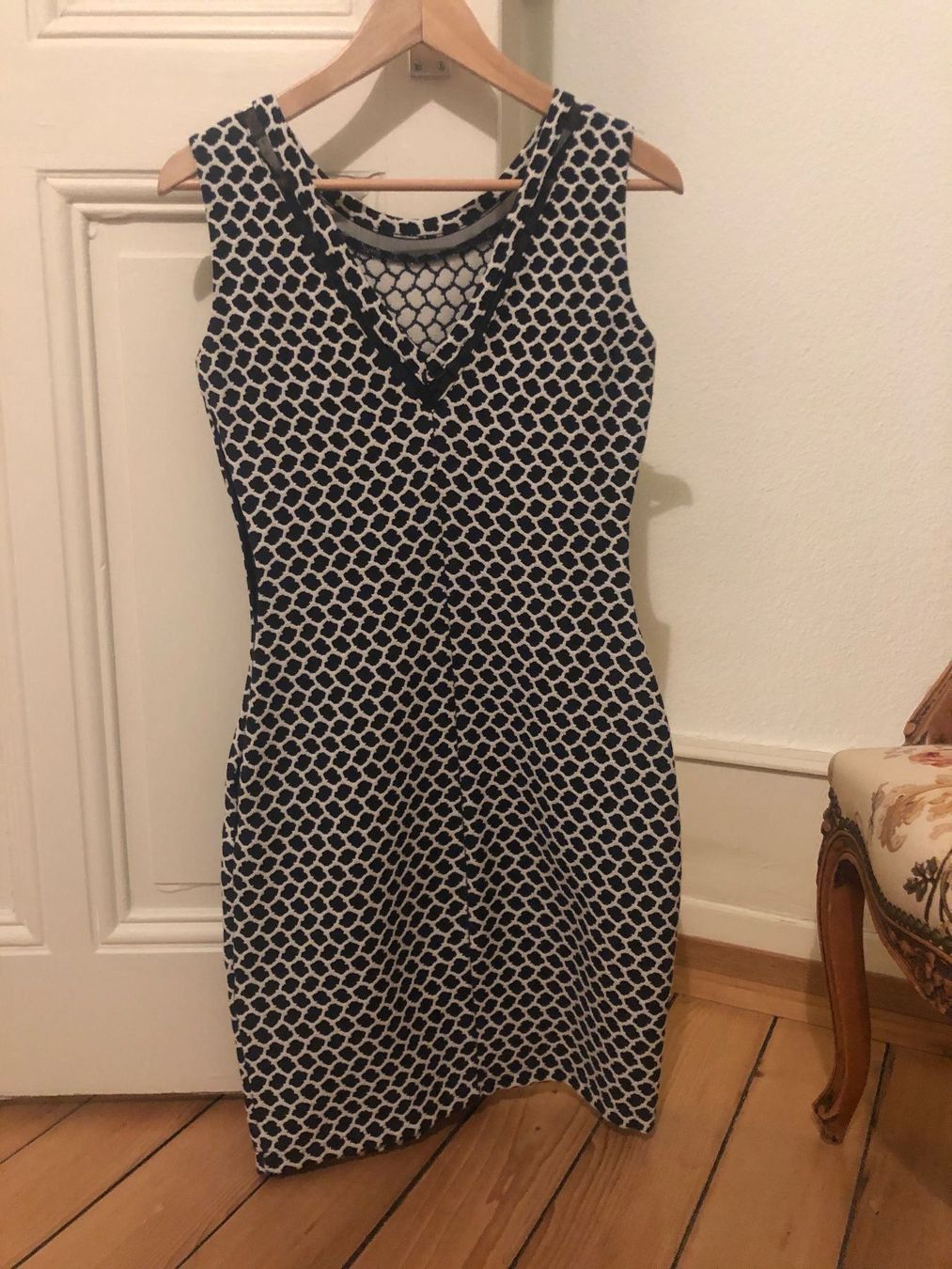 Vestiti: REISS DRESS/robe/kleid – Usato da Zürich venduto da Chanelle07 1