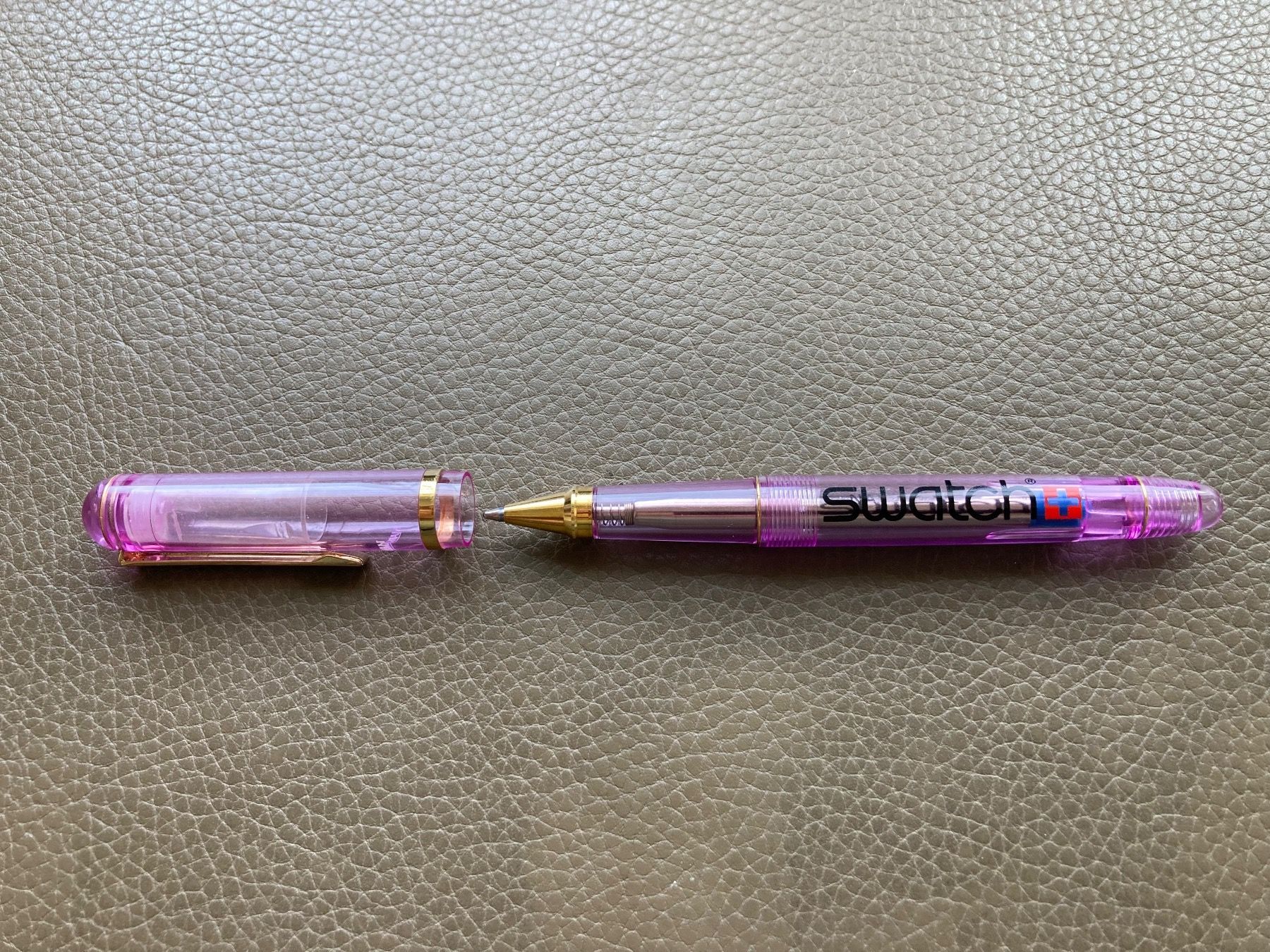 Stifte & Marker: Swatch Marksman Kugelschreiber , body transparent pink – Gebraucht aus Salenstein von Esprit57 1