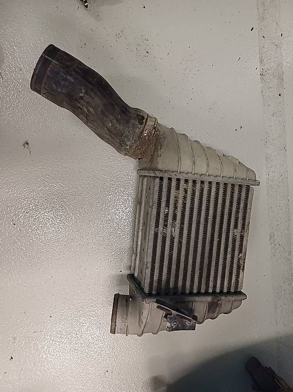 Alle Autoersatzteile: Intercooler s3 8l – Gebraucht aus Morges von enz_9g2k 1