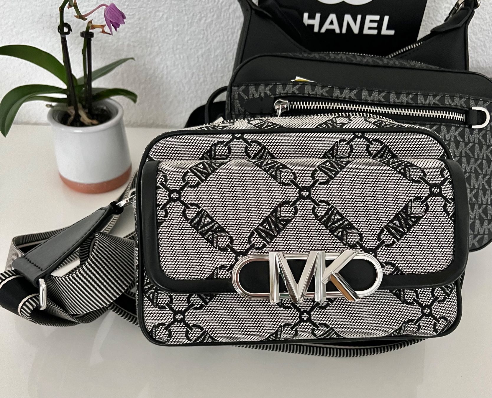 Michael Kors Borse da donna: Michael Kors Handtasche – Nuovo (secondo la descrizione) da Amriswil venduto da sharonna669
