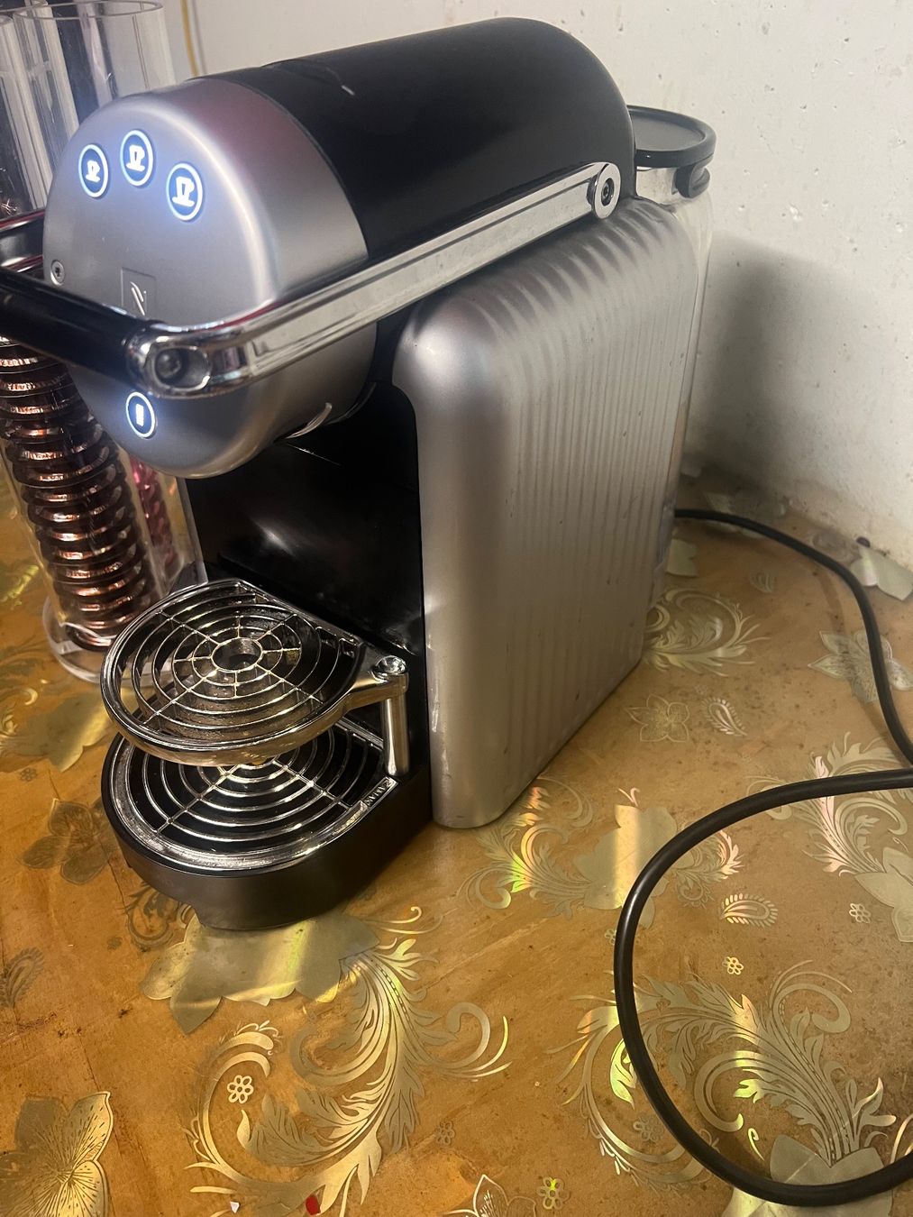 Kaffeemaschinen & Espressomaschinen: Nespreso Zennusi – Gebraucht aus Adliswil von 1sinisa1 1