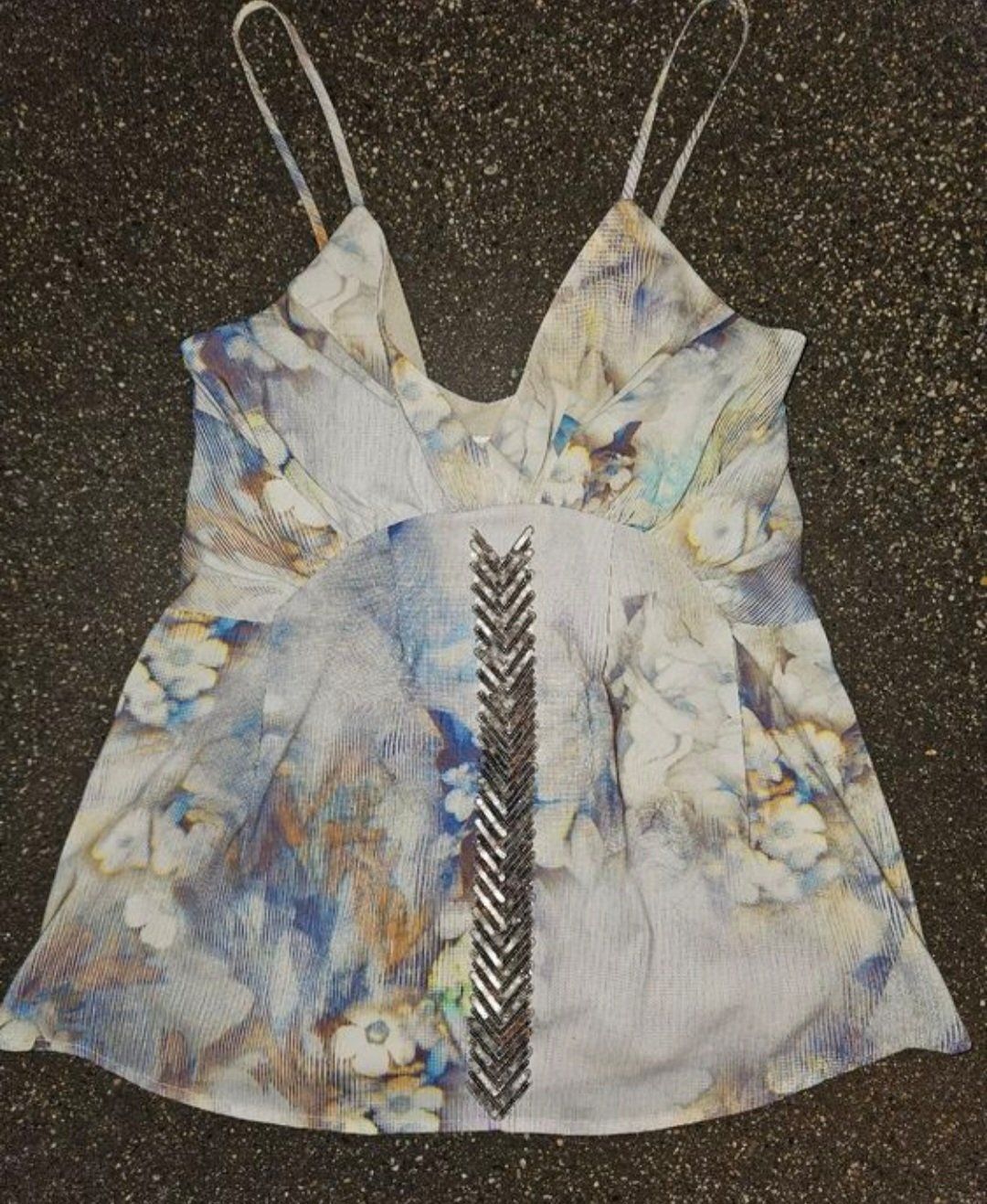 Patrizia Pepe Top: Top mit Blumenmuster, Gr 38 Patrizia Pepe – Nuovo (secondo la descrizione) da Ormalingen venduto da nomolnoi
