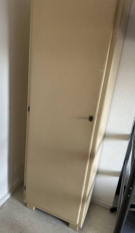 Armadi: Schrank – Usato da Basel venduto da Momo248