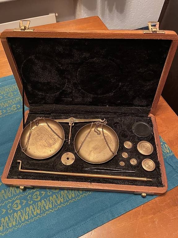 Balances et poids: Apothekerwaage – D'occasion à Steckborn par scheese123 1