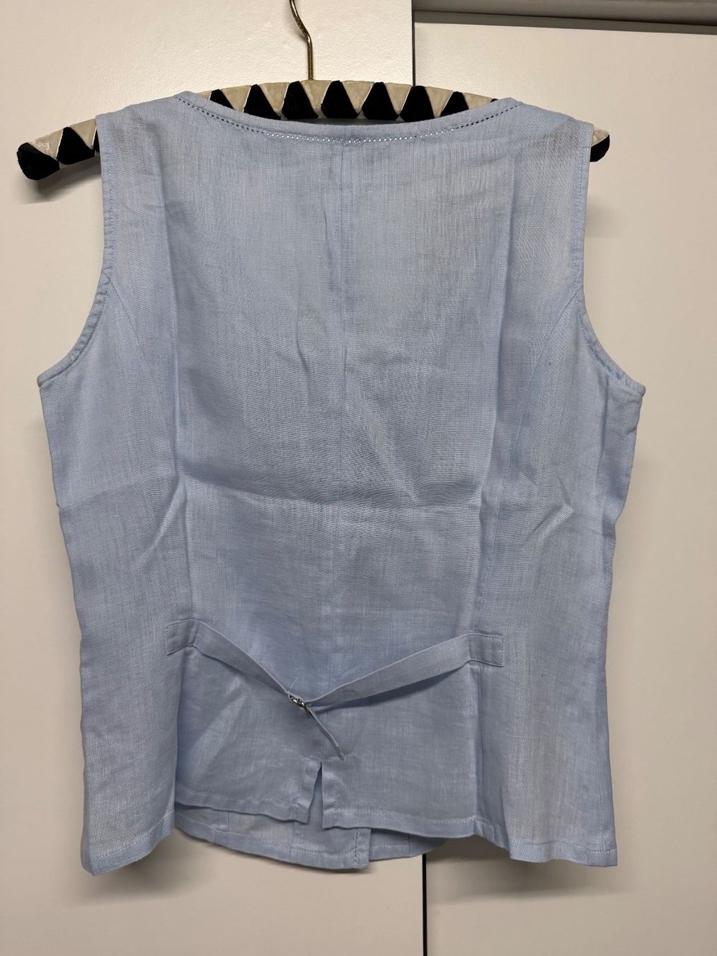 Windsor Tops: Windsor Weste hellblau 100% Leinen Gr. 38 – Gebraucht aus Itingen von Granini_93 2