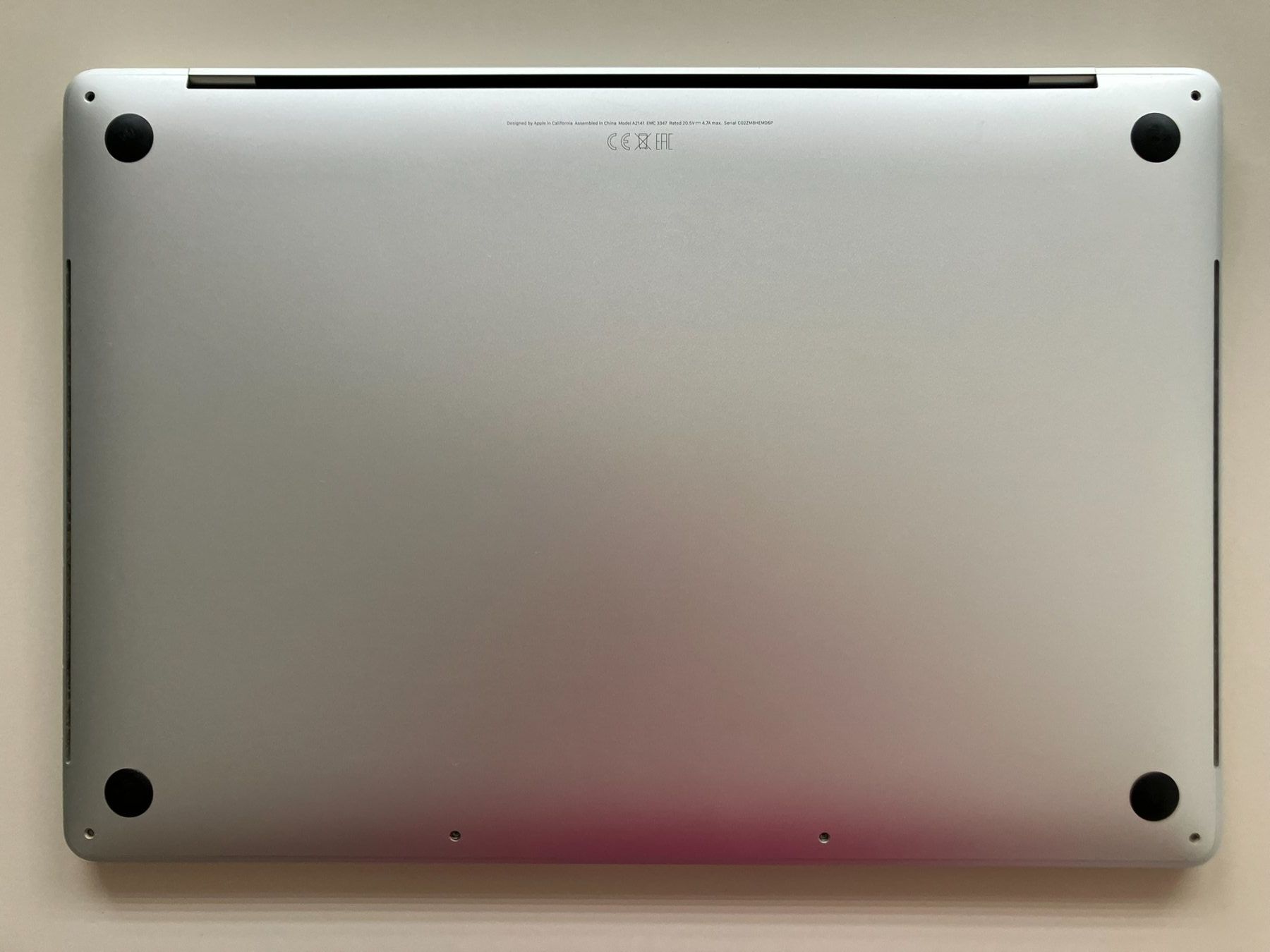 Apple Portables: MacBook Pro 16" 2019 / Touch Bar / Display defekt – Défectueux à Meisterschwanden par Discus0 2