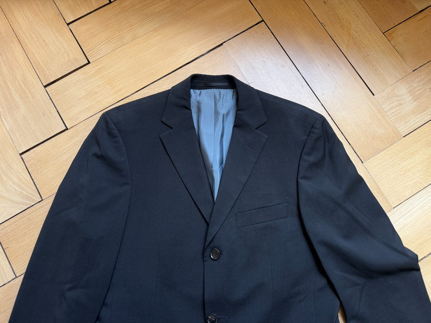 Hugo Boss Giacche: HUGO BOSS - Sakko schwarz 48 – Usato da Zürich venduto da Diazaio 1