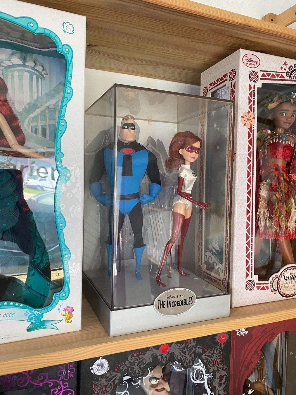 Disney Puppen: Disney limitierte Puppe D 23 Incredibles – Neu (gemäss Beschreibung) aus Arch von ellaisa84