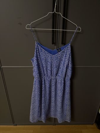 Sommerkleid blau gemustert mit Trägern Grösse L gebraucht