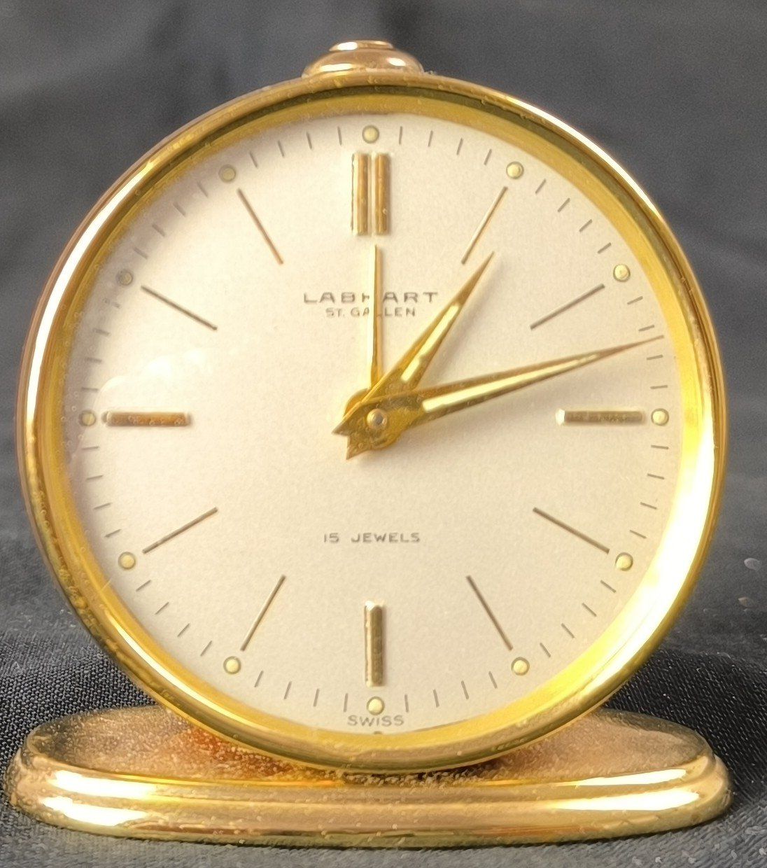 Stand- & Wanduhren: Vintage-Reiseuhr mit Weckfunktion -  Labhart – Gebraucht aus Rüti ZH von Restwert_Rueti_ZH 1