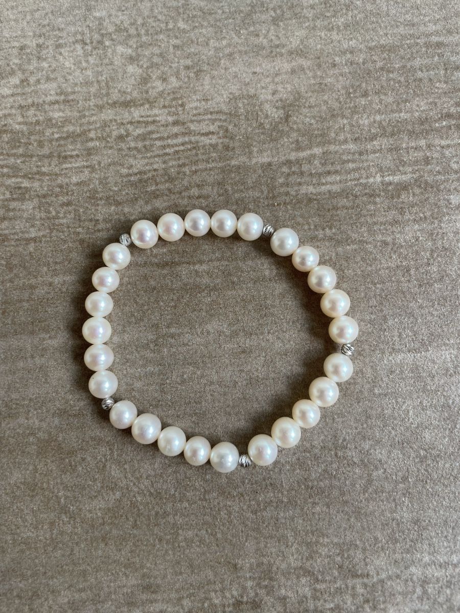 Bracciali & Braccialetti: Perlenarmband mit Silberperlen – Usato da Ottoberg venduto da aci_lq2w