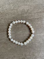 Perlenarmband mit Silberperlen