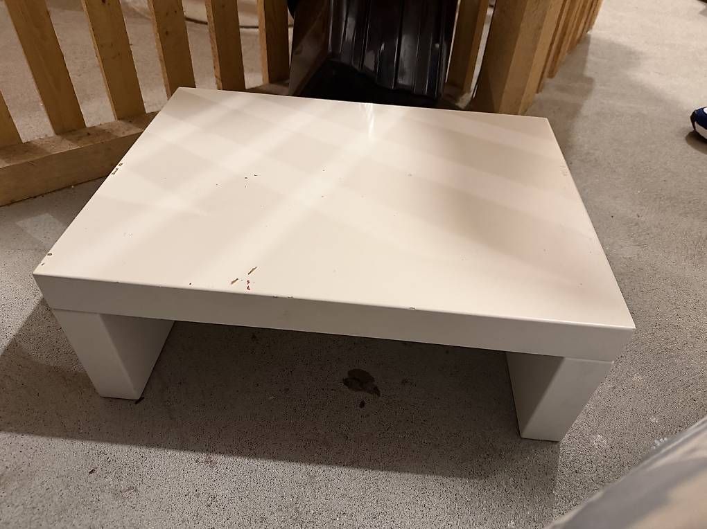 Tische: Tischchen 2 Stück – Gebraucht aus Bern von dub_cq8g