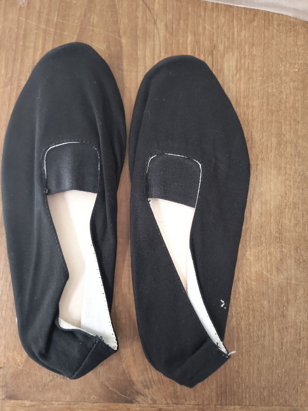 Scarpe da uomo: Turntäppli Gr. 44 schwarz – Usato da Schöfflisdorf venduto da kin_2dp9