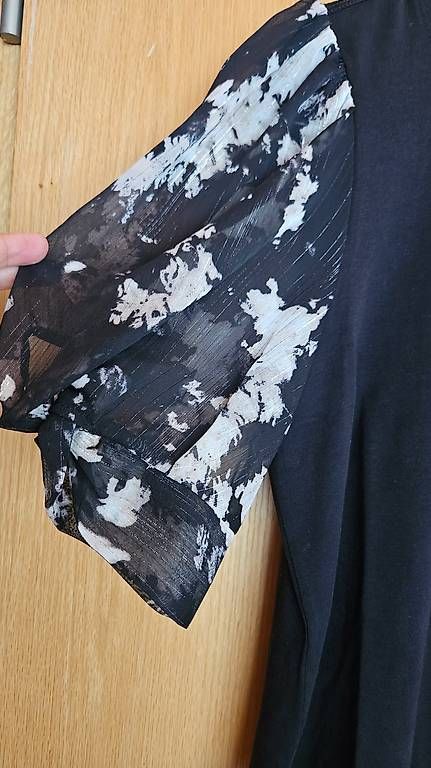 Top: Top DKNY XS – Usato da Lumino venduto da Doni_dp 1