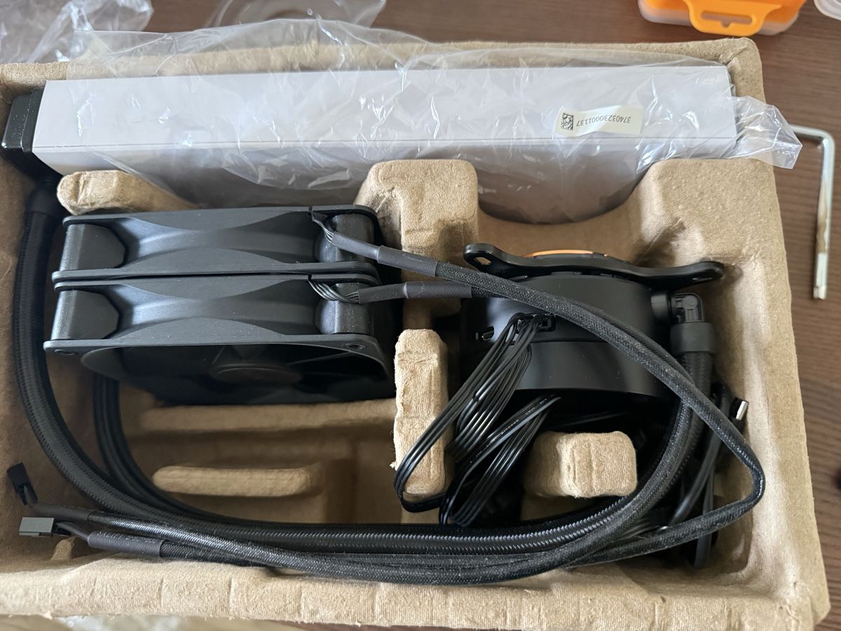NZXT Componenti elettronici: NZXT Kraken X53 – Usato da Schlieren venduto da lacosta007 1