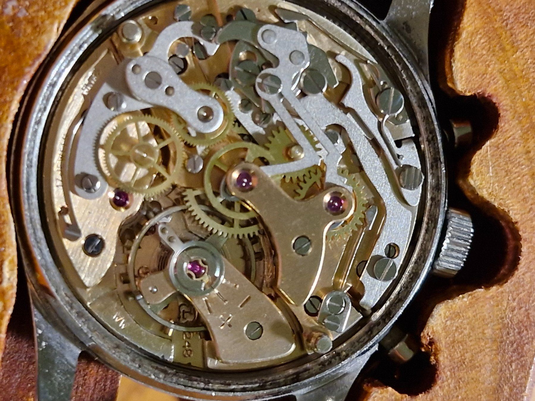 Longines Orologi: Vintage Chronograph mit Handaufzug – Usato da Birrhard venduto da Marki-Mark 4