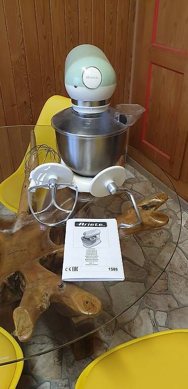 Elettrodomestici da cucina: Brot / Knet  Maschine – Usato da Uetendorf venduto da Vschober