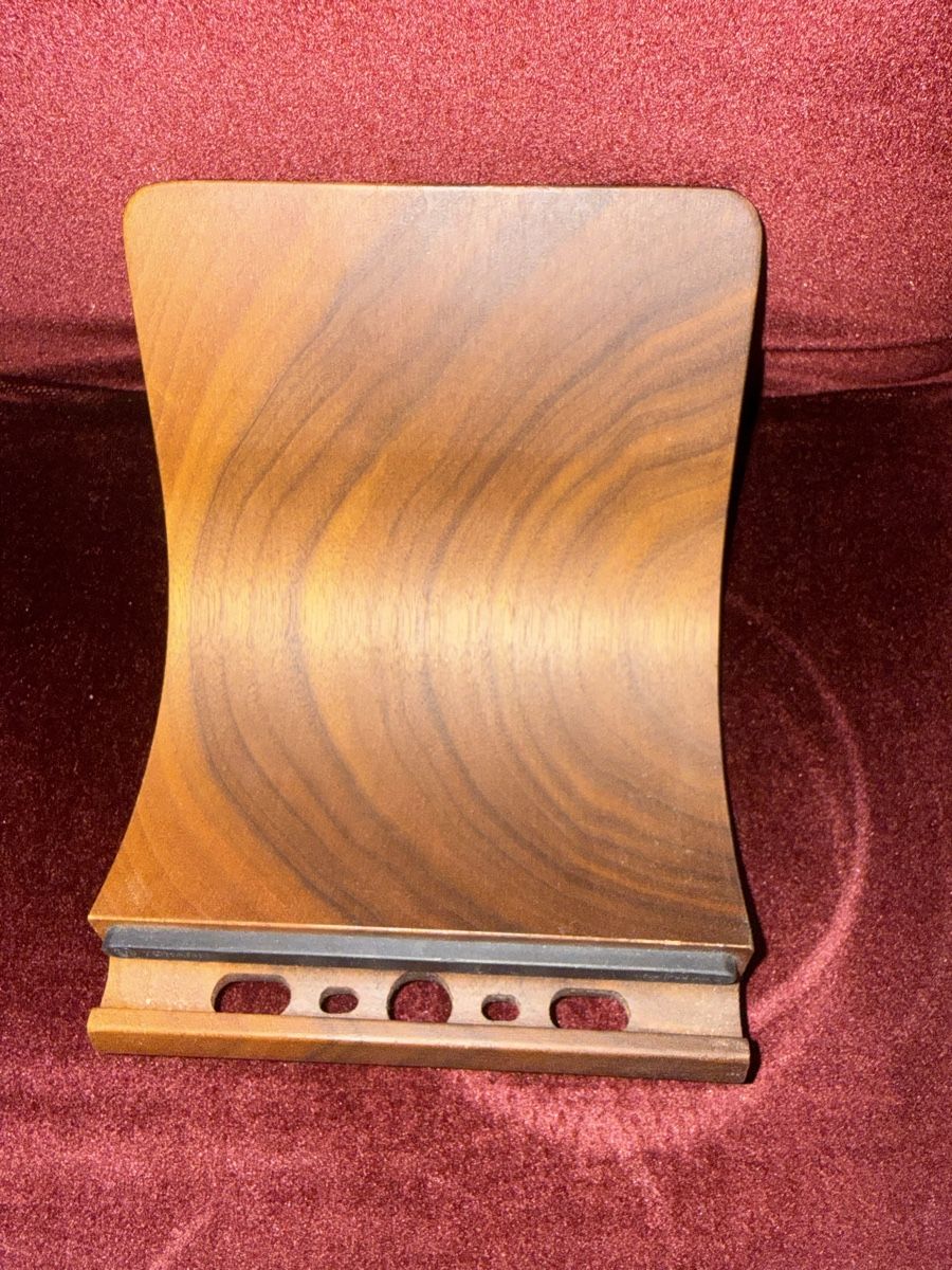 Sonstiges zu Computer & Netzwerk: YOHANN Wooden Stand for tablets – Neu (gemäss Beschreibung) aus Zürich von Yuece
