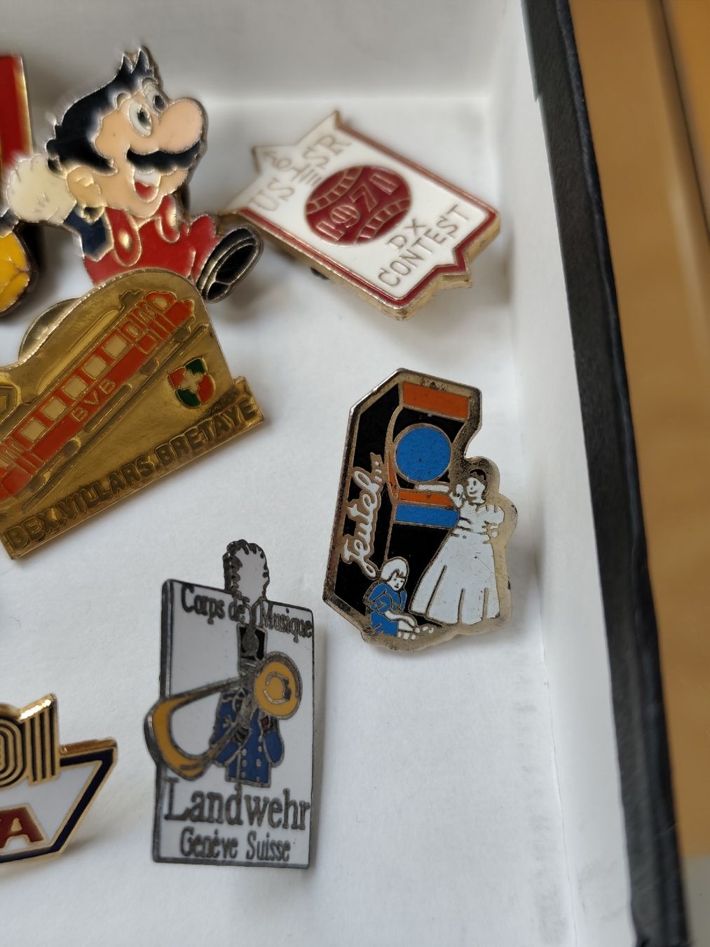 Plaketten & Abzeichen: Divers pins années 90's – Gebraucht aus Middes von Greg2707 4