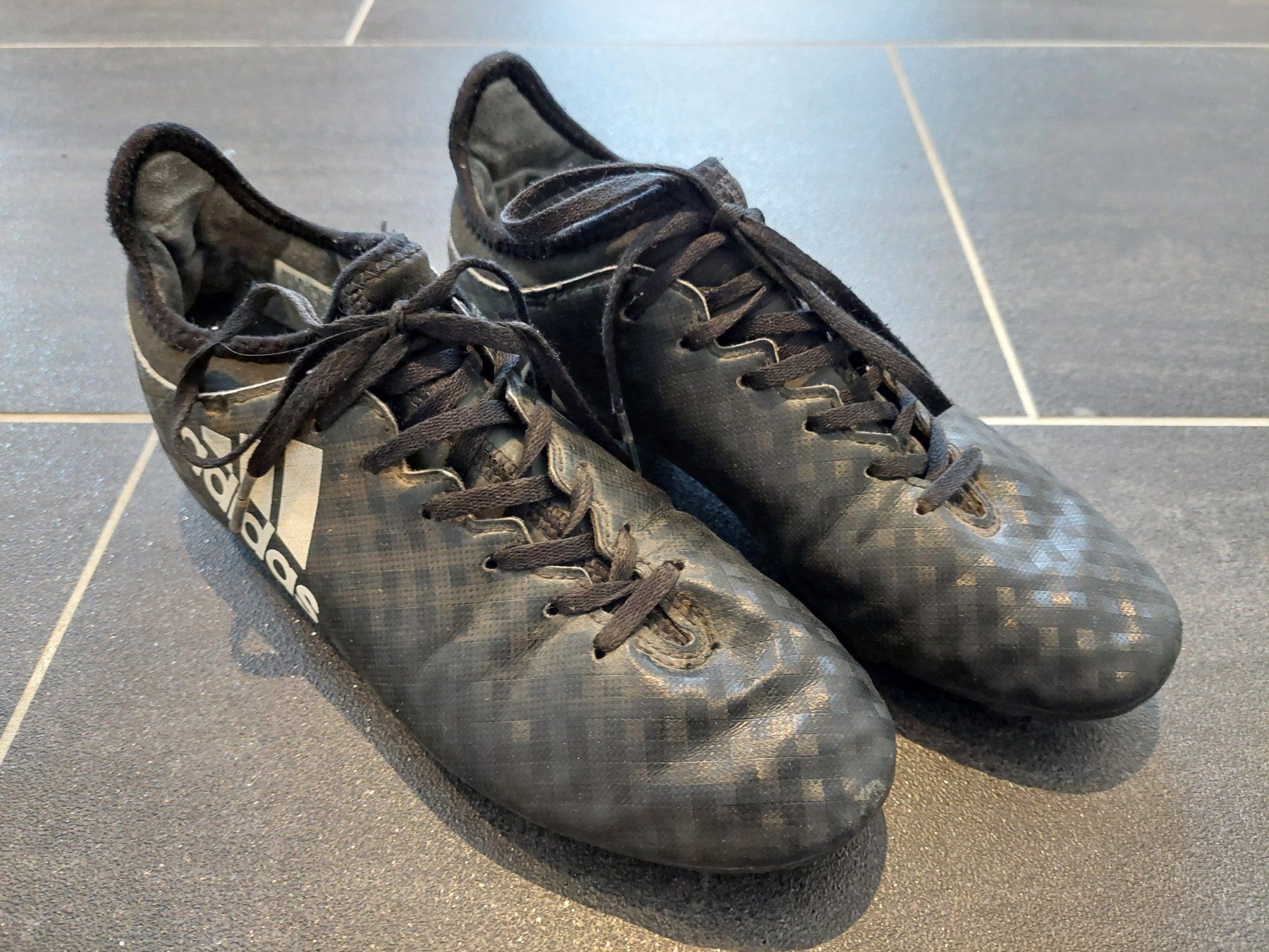 Adidas Scarpe per ragazzi: Adidas Fussball-Schuhe Gr.36 – Usato da Neudorf venduto da Riwe81