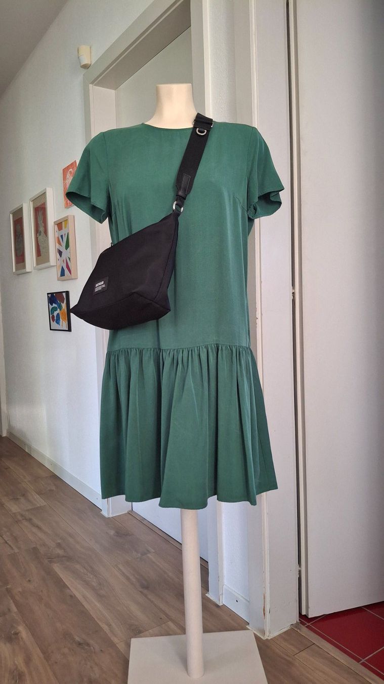 Marc O'Polo Vestiti: Robe lyocell MARC O POLO DENIM taille S – Nuovo (secondo la descrizione) da Yverdon-les-Bains venduto da car_vz9j 1
