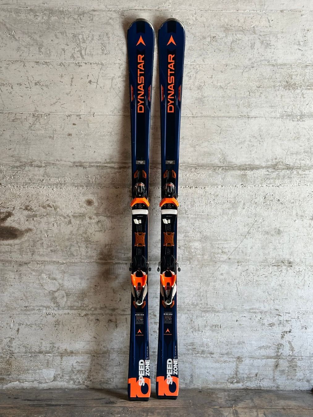 Dynastar Skis: Dynastar Ski 167CM – D'occasion à Emmenbrücke par karkarkar